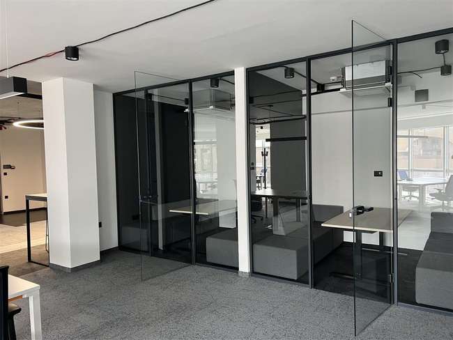 Репрезентативен деловен простор во Центар - 3