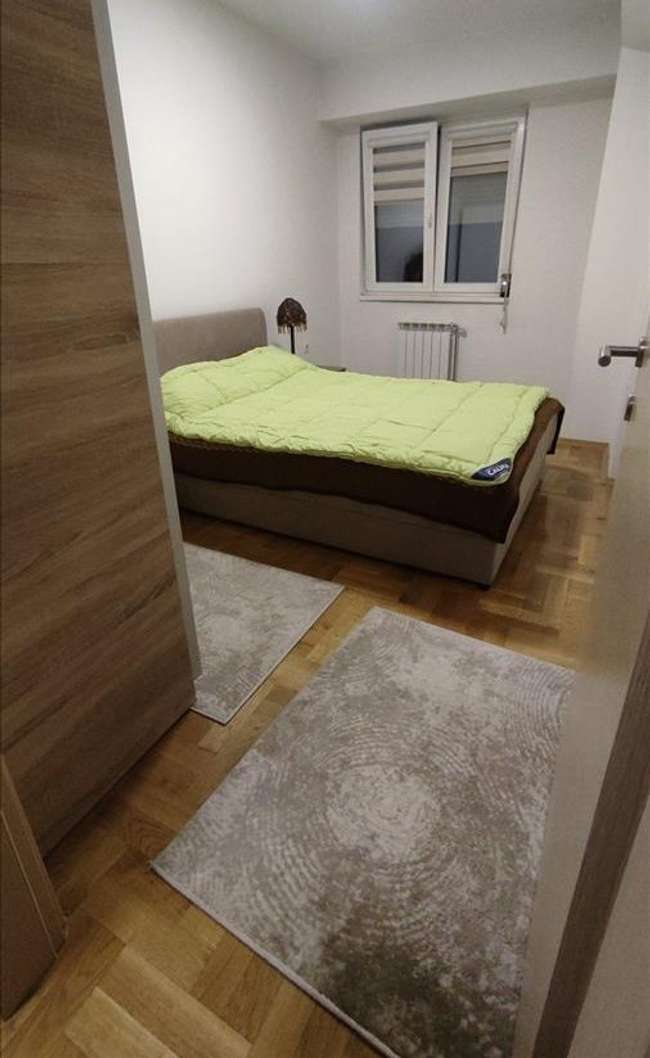 Двособен стан во Аеродром, Тобако 2 - 3