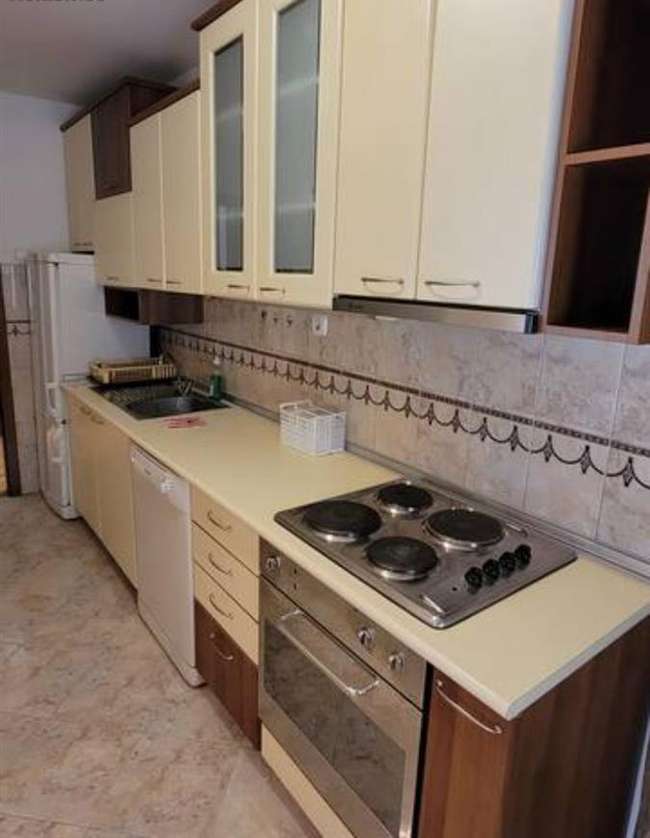 Се продава 3-собен стан во Центар, Илинденска - 3