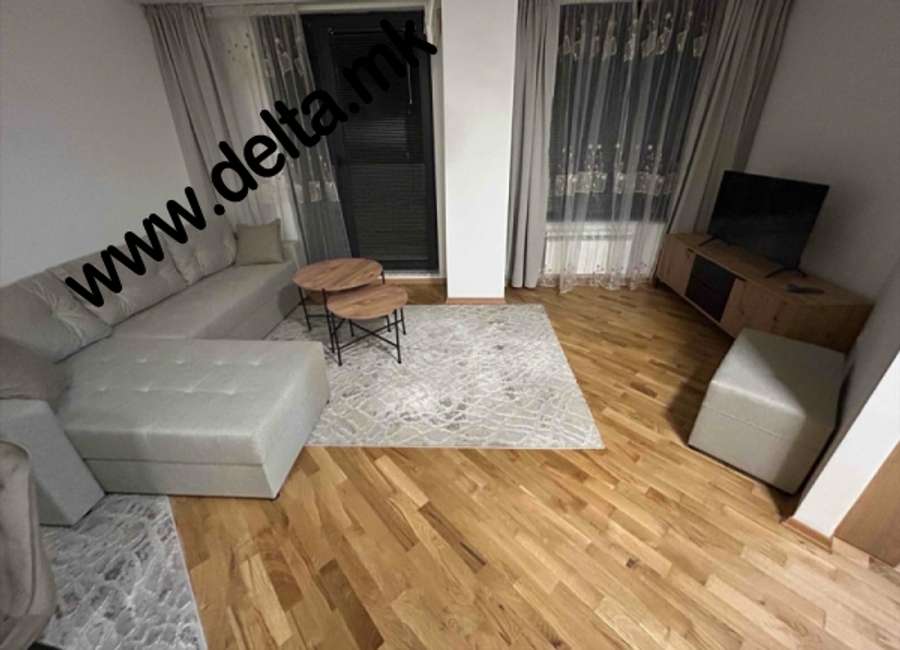 Нов, невселуван двособен стан во Центар - 1