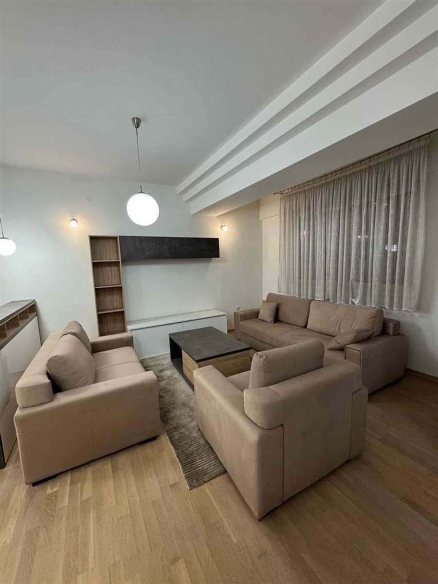 Трособен стан во Аеродром, Мичурин ( 2 паркинга ) - 1