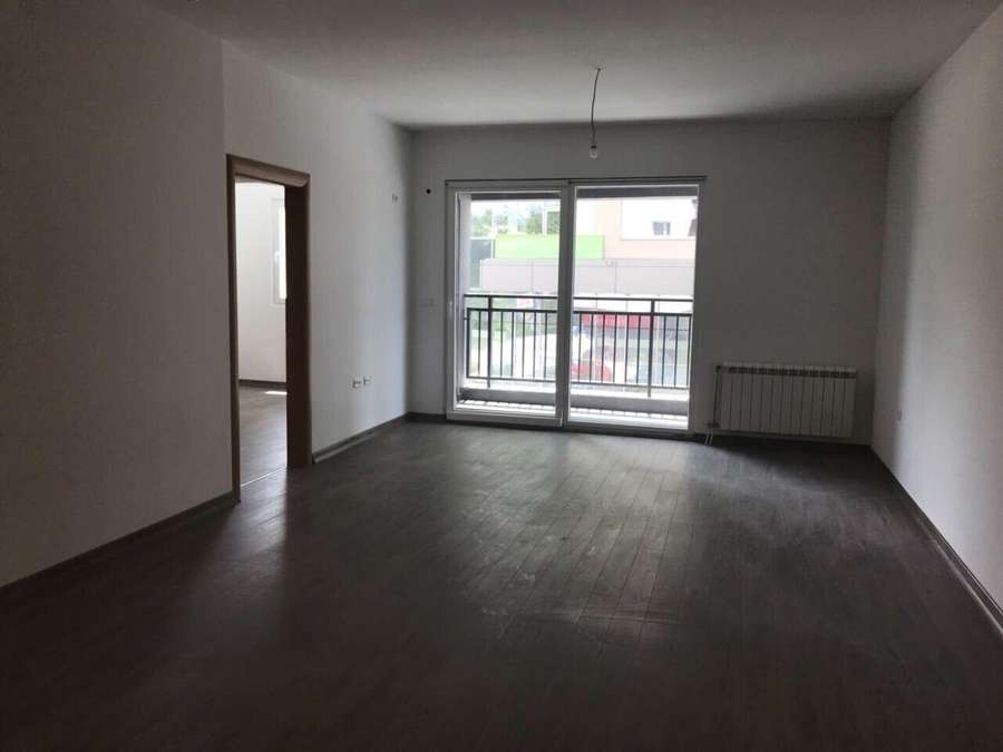 Се изнајмува празен 3-собен стан во Карпош 3, Сити Гарден - 1