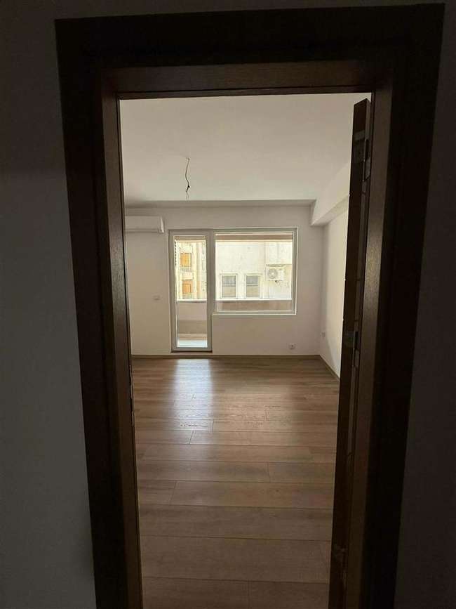 Се продава нов трособен стан во Центар, Дебар Маало - 3