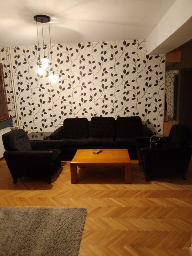 Трособен стан во Центар-Капиштец, кај т.ц. Зебра - slika 2