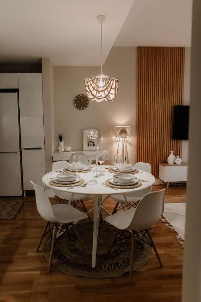 Модерен, нов, наместен двособен стан во Центар - 3