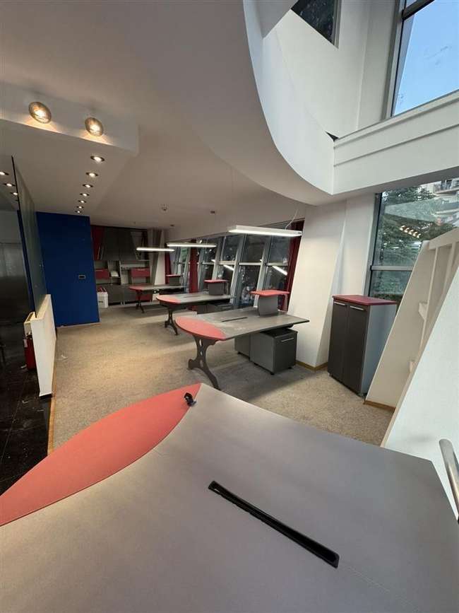 Репрезентативен деловен простор во Центар - 3