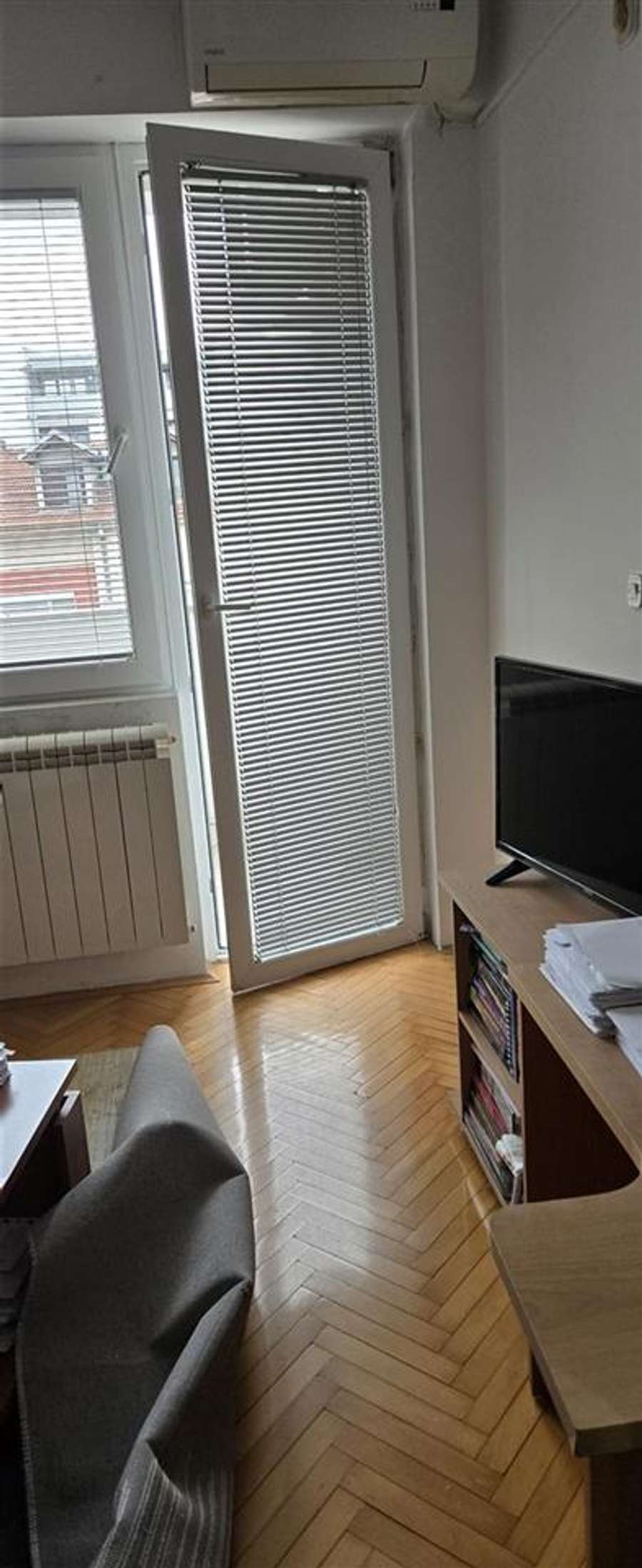 Се продава двособен стан во Центар, до Универзална - 1