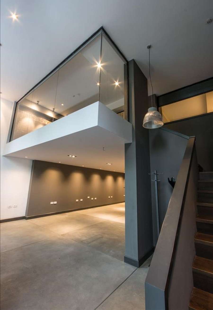 Се изнајмува деловен простор во Дебар Маало - 1