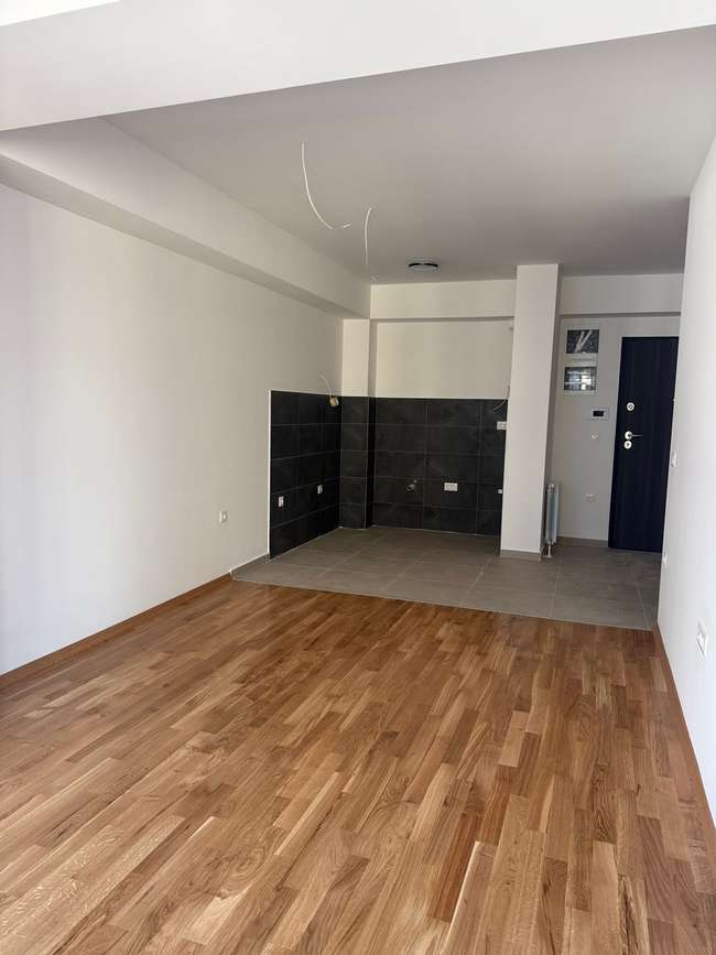 Нов празен 3-собен стан за деловна намена - slika 2