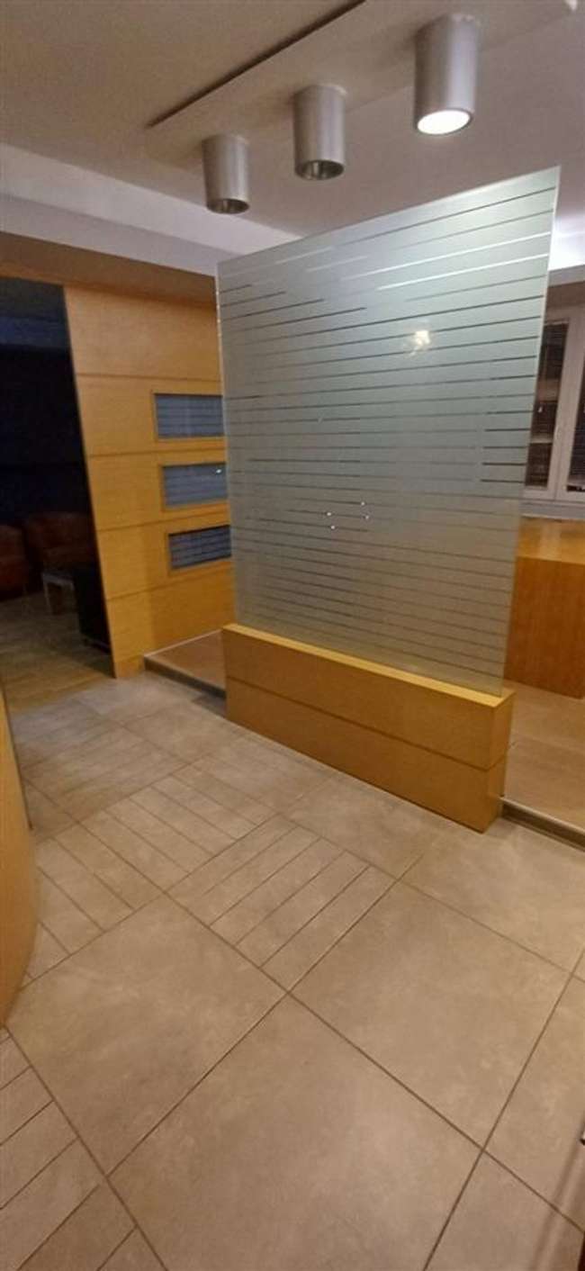 Наместен канцелариски простор во Дебар Маало - slika 2