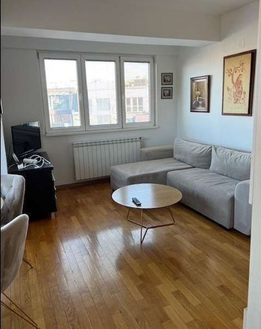 Наместен двособен стан во Дебар Маало - 1