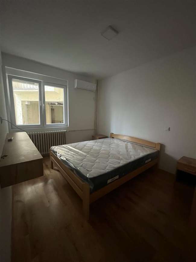 Се продава двособен стан во Центар, кај Грчка амбасада - slika 2