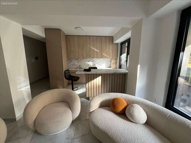 Се продава наместен невселуван стан во Центар, Капиштец - slika 2