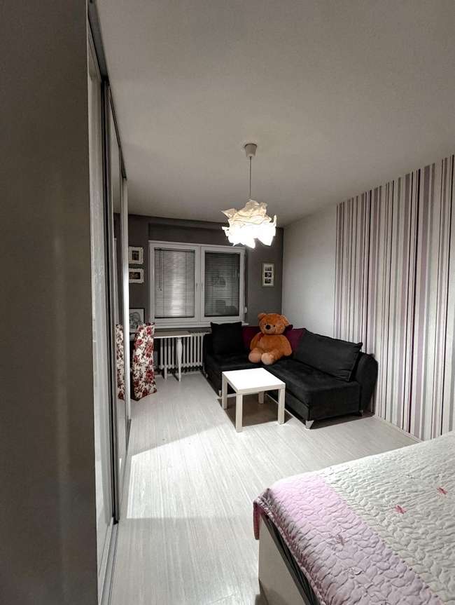 Се продава трособен стан во Центар, Дебар Маало - 3