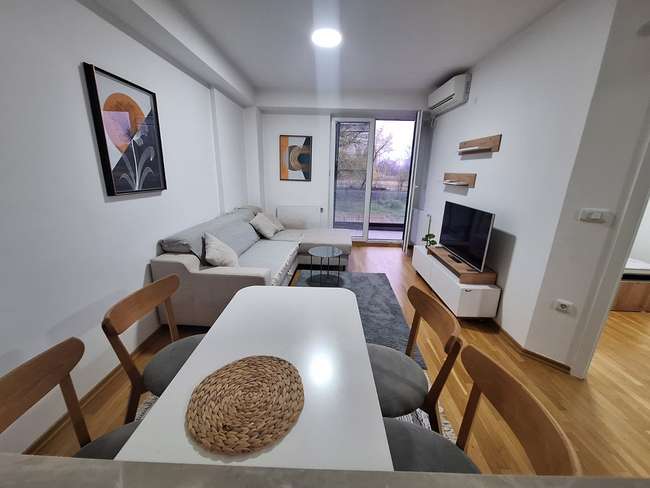 Се изнајмува двособен стан во Карпош 4, Момин Поток - slika 2