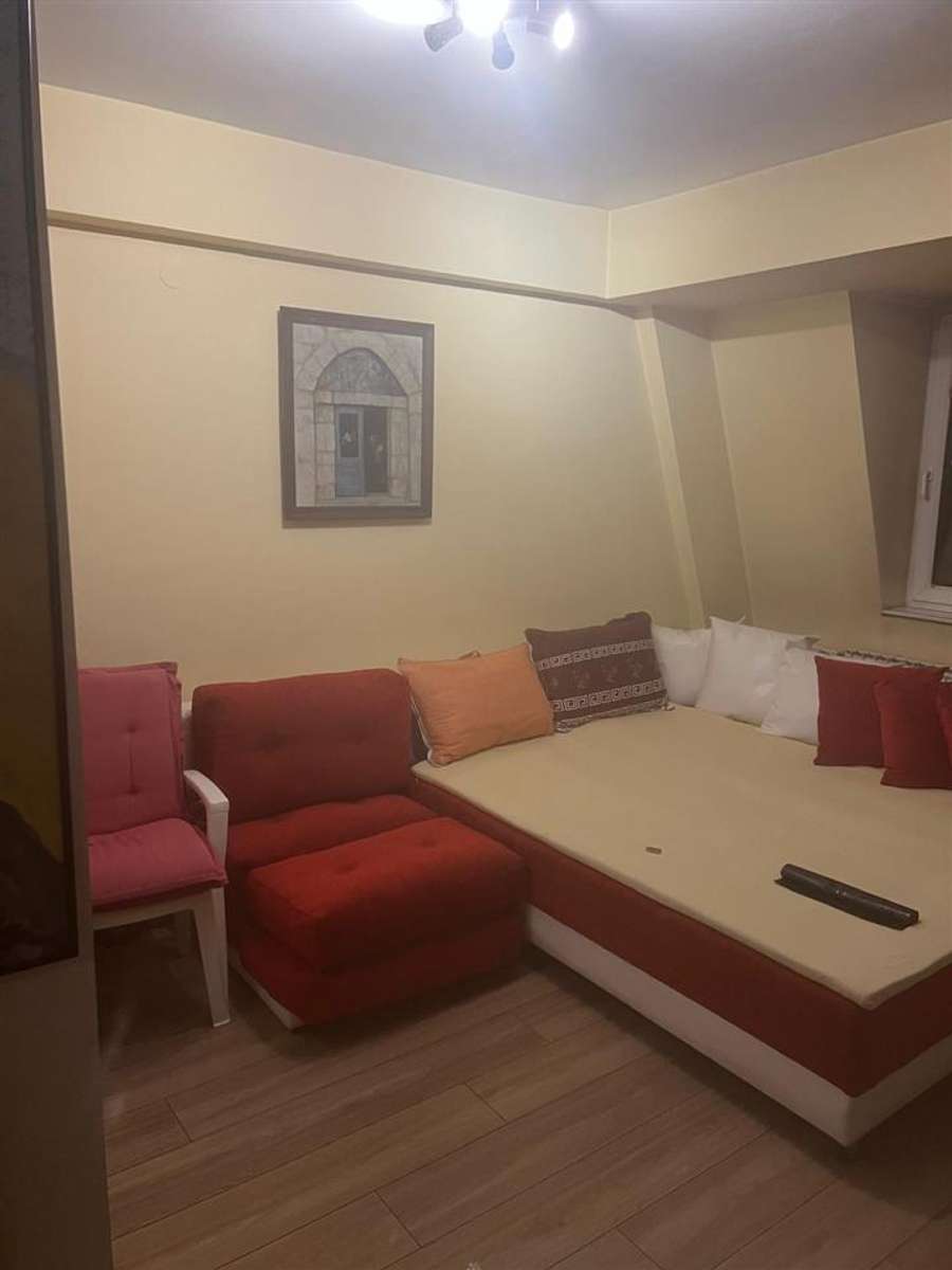 Гарсониера во Аеродорм - 1