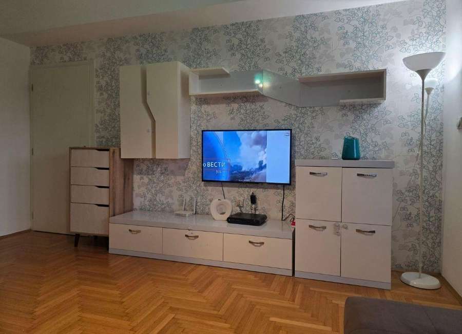 Двособен стан во Аеродром - 1