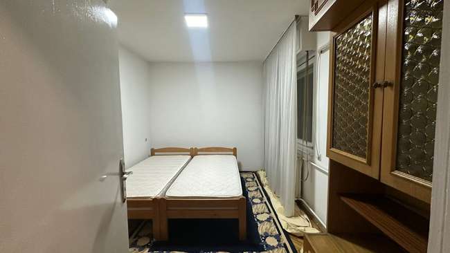 Се изнајмува 3-собен стан во Автокоманда - 3