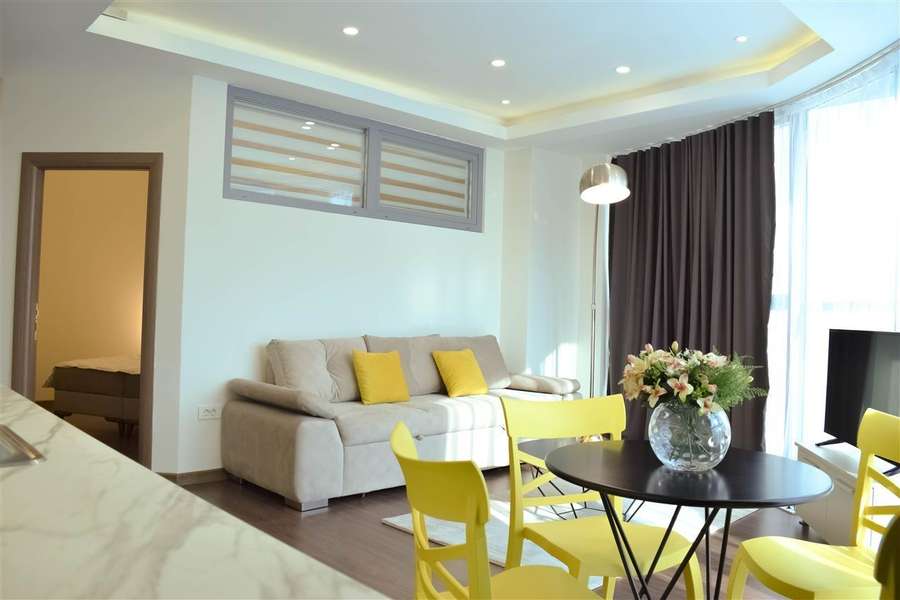 Се продава стан на атрактивна локација во Центар, Дебар маало, Соборен храм - 1