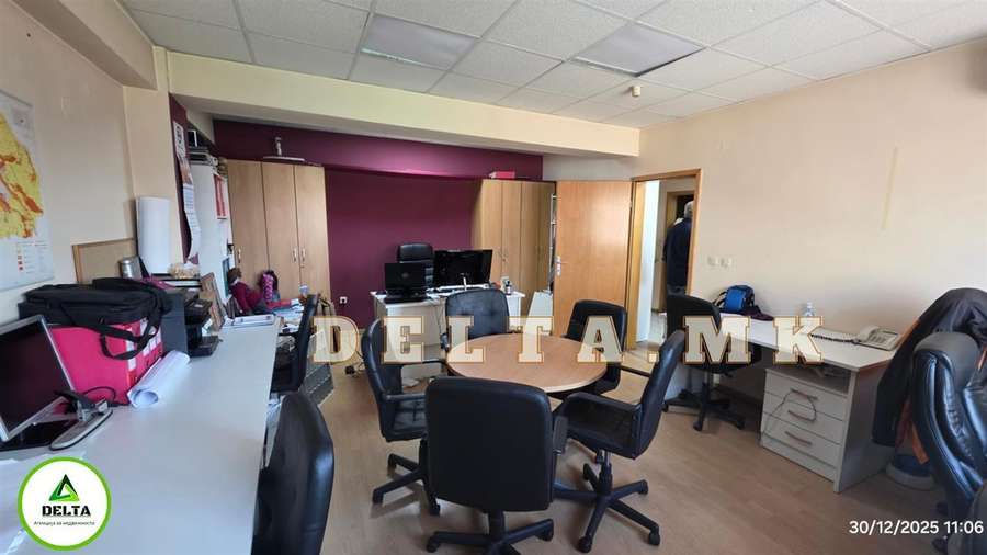 Деловен простор во ТЦ Олимпико - 1