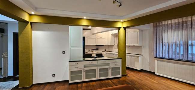 Четворособен лукс стан во Козле, Германска амбасада - 3