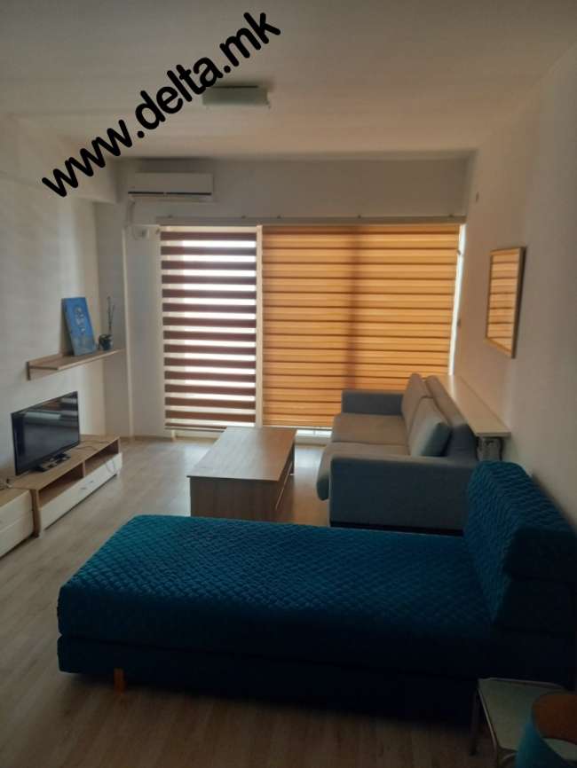 Трособен стан во Центар, Дебар Маало - 3