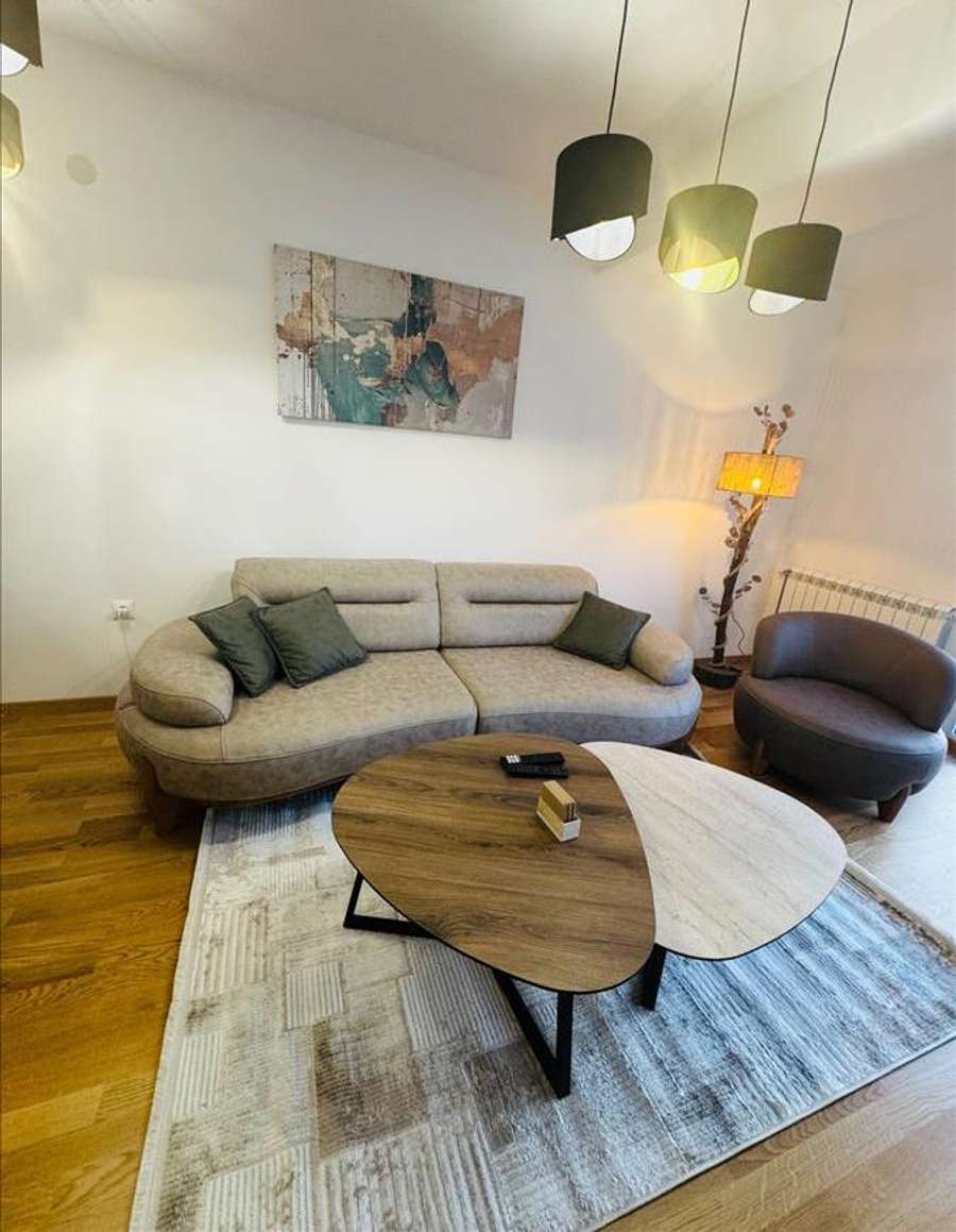 Невселуван двособен стан во Центар, Универзална - 1