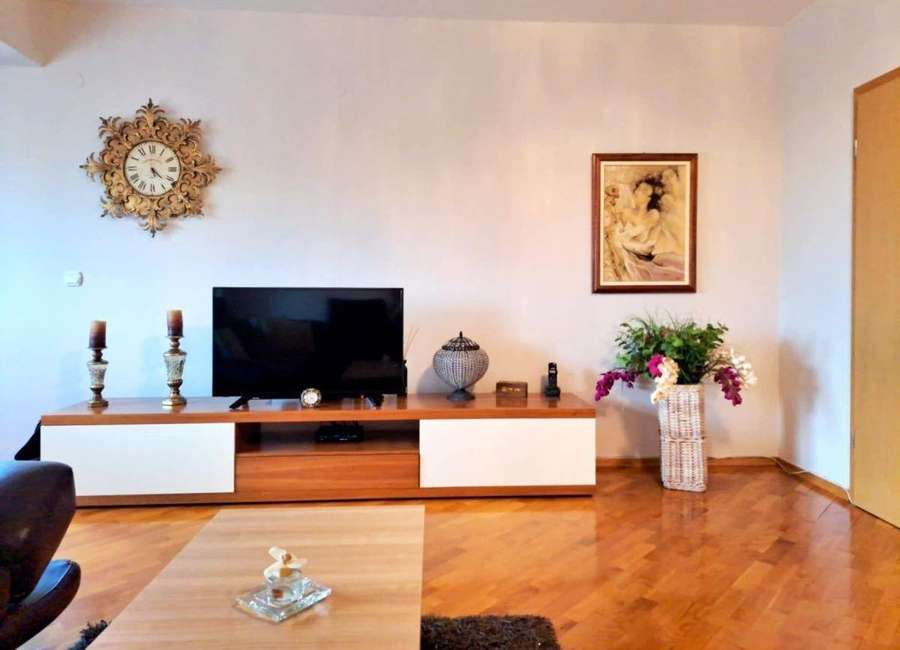 Четирисобен стан на Водно, во близина на хотел Скала - 1