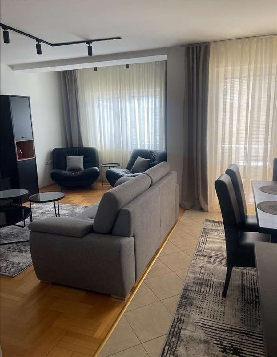 Четворособен стан во Центар, Црниче - 1