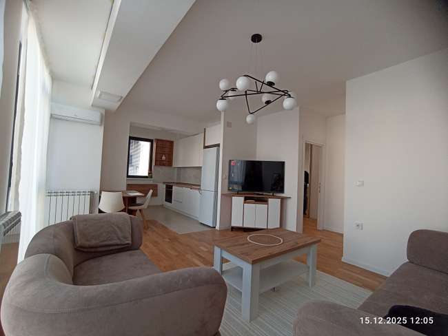 Невселуван 2-собен стан во Центар, кај Грчка Амбасада - 3