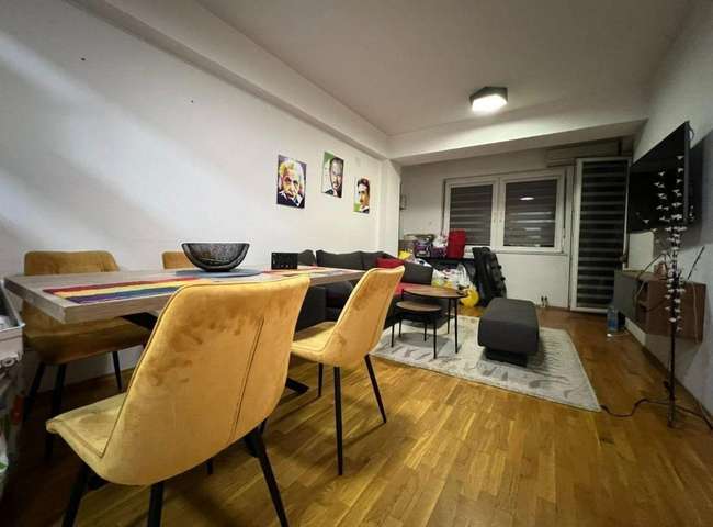 Се продава двособен стан во Центар, Јужен булевар - slika 2