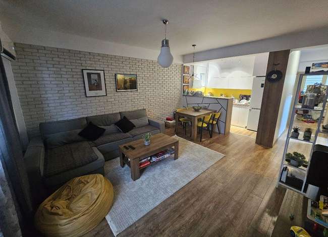 Се продава 3-собен наместен стан во Црниче - 2