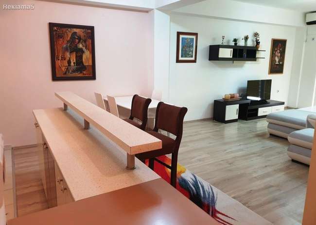 Трособен стан во Центар, Дебар Маало - 3