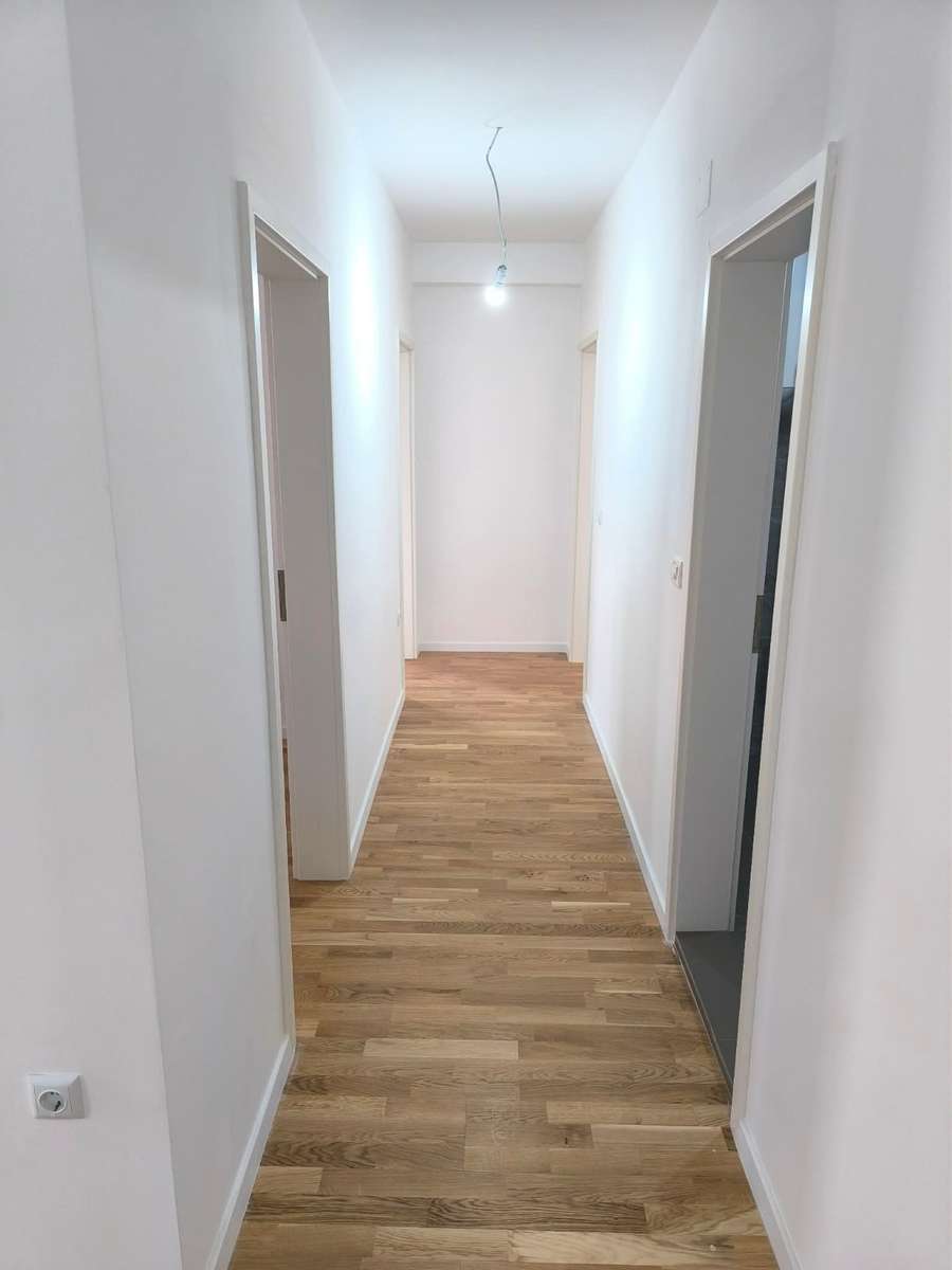 Празен 4-собен стан во Козле - 1