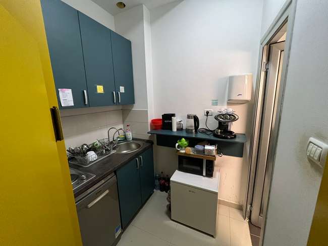 Се изнајмува празен деловен простор во Центар, Соборен Храм - slika 2