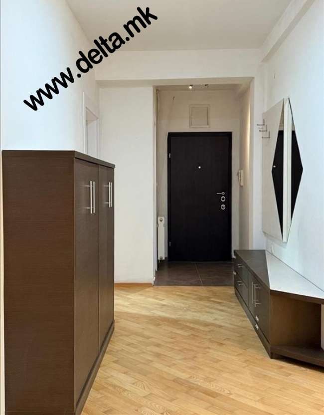 Се продава четворособен стан во Мичурин - slika 2