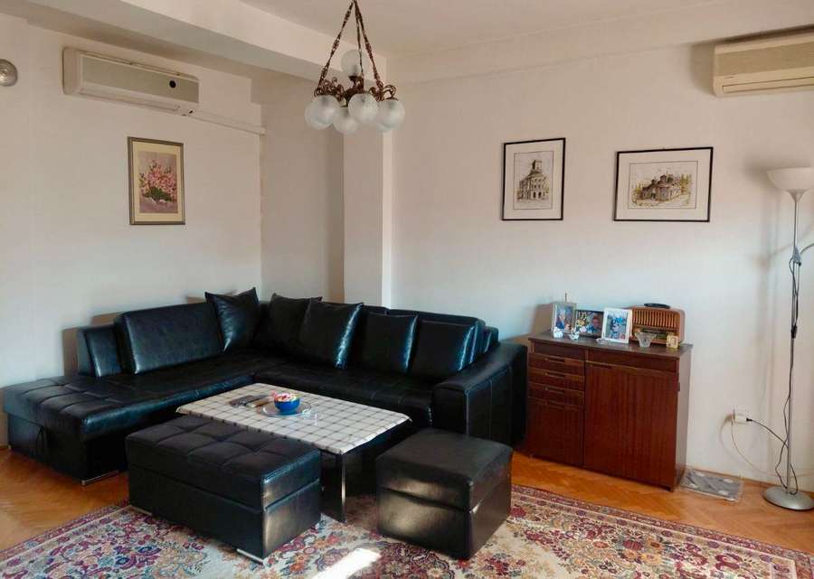 Се продава трособен стан во Капиштец - 1