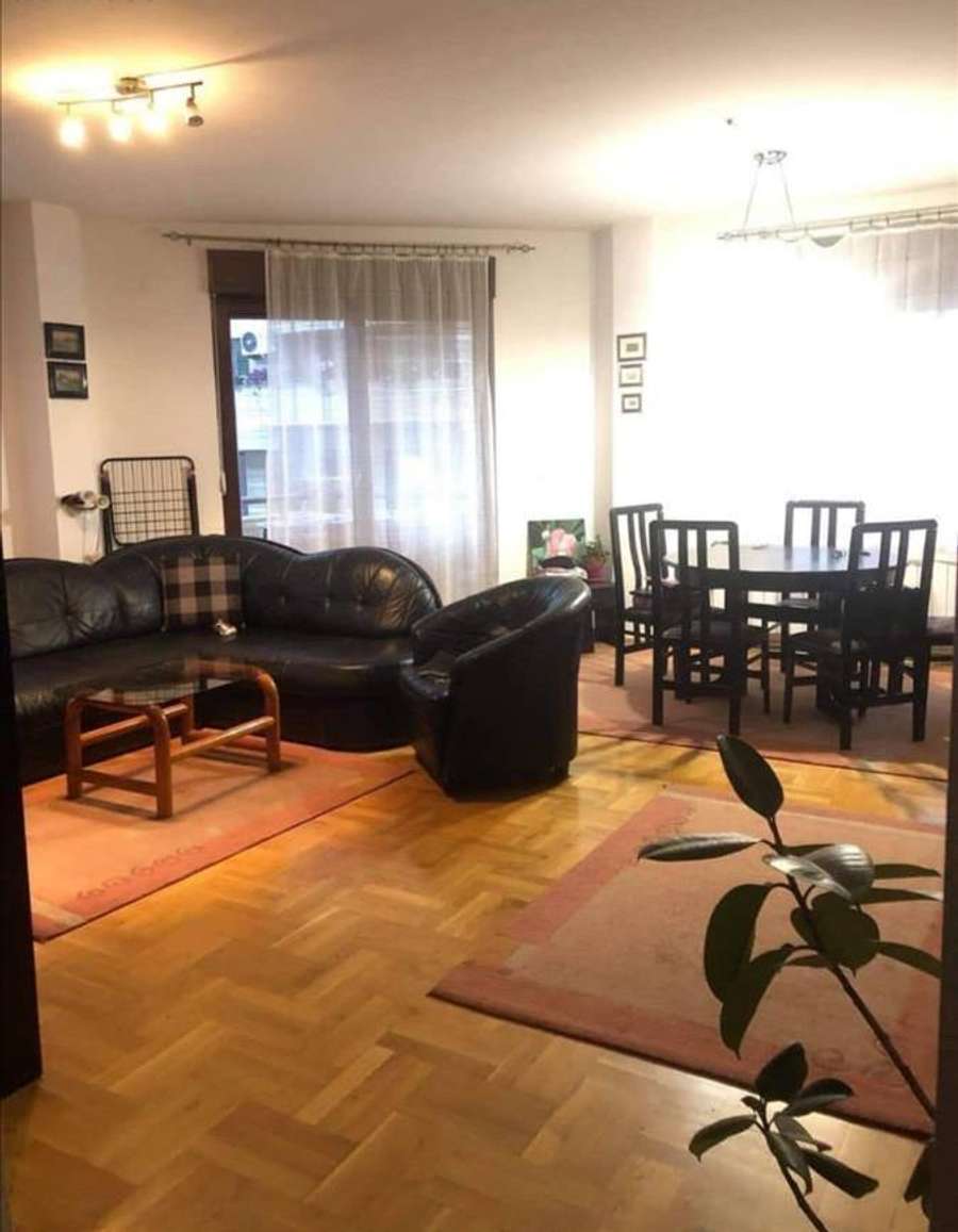 Четворособен стан во Дебар маало - 1