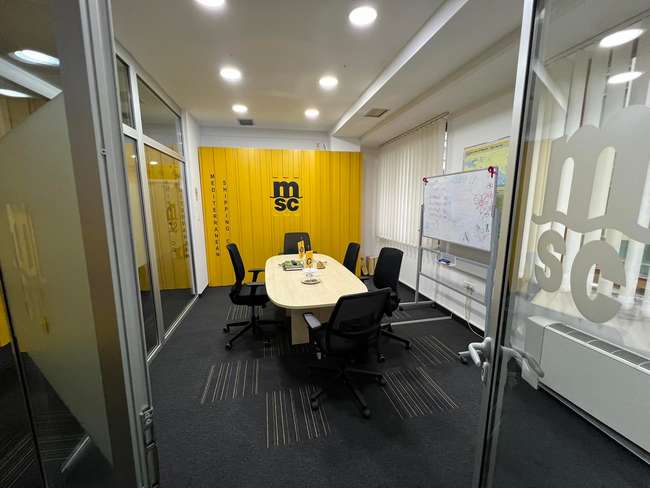 Се изнајмува празен деловен простор во Центар, Соборен Храм - 3