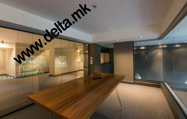 Се изнајмува деловен простор во Дебар Маало - slika 2