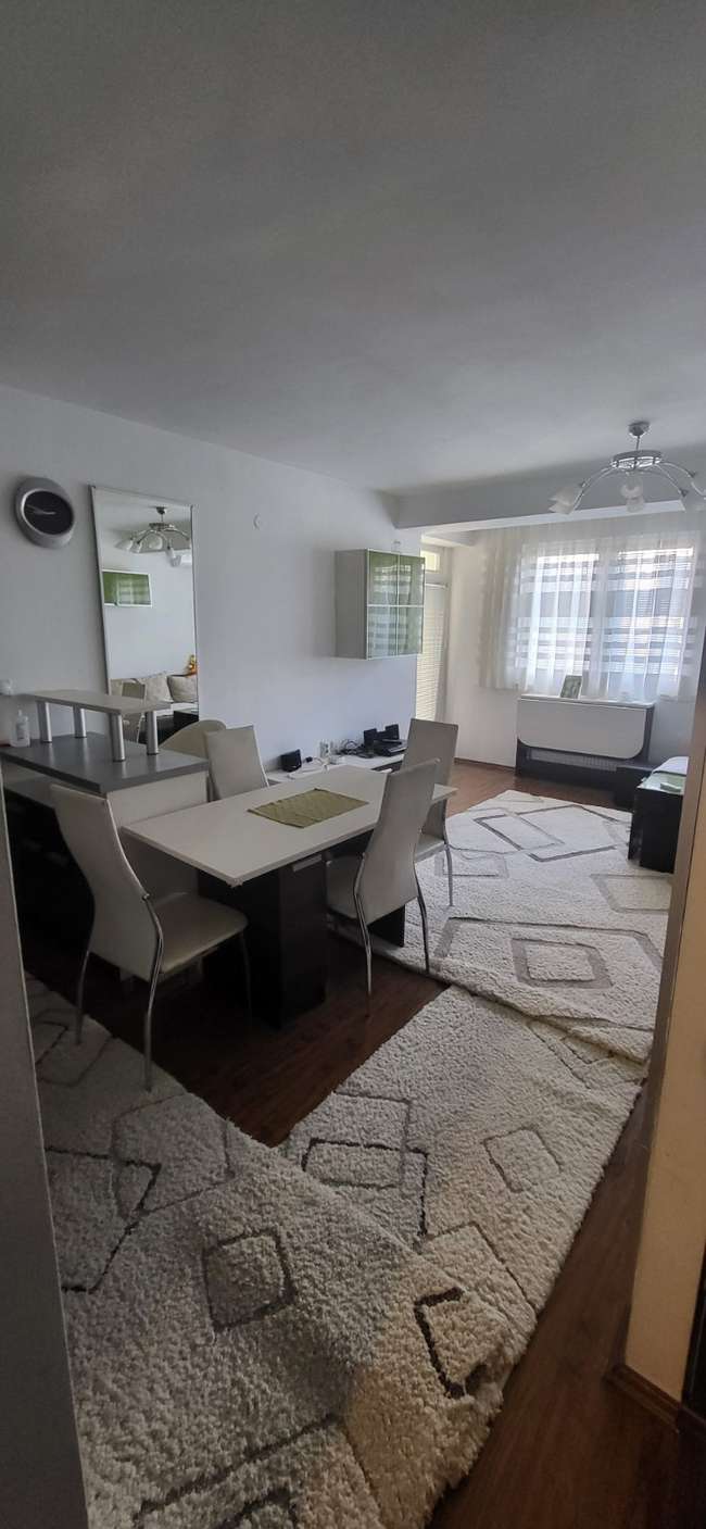 Се изнајмува 2-собен стан во Центар, Универзална - 2