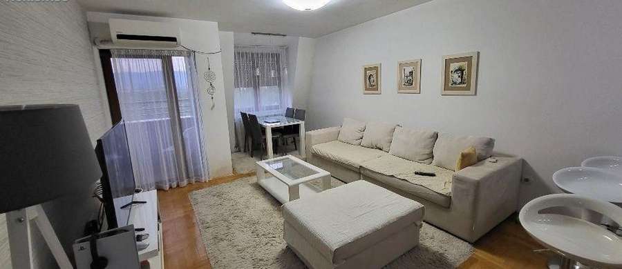 Трособен стан во Карпош - 1