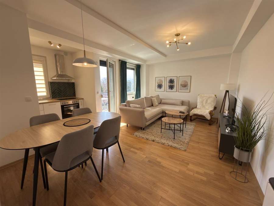 Трособен стан во Влае, Александрија - 1