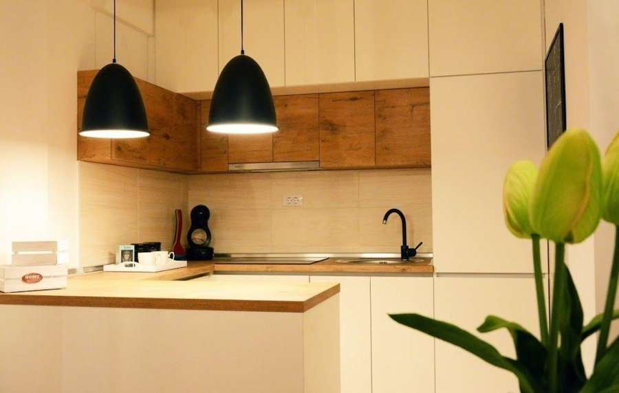 Трособен стан кај Поликлиника, Аеродром - 1