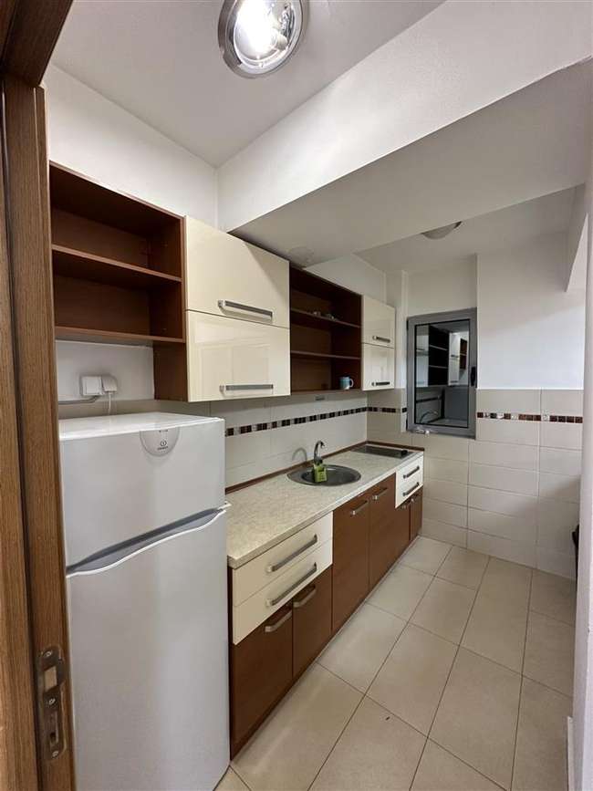 Празен деловен простор во Центар, Плоштад - 3