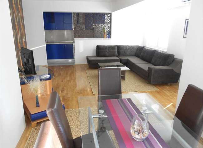 трособен стан на Водно - slika 2