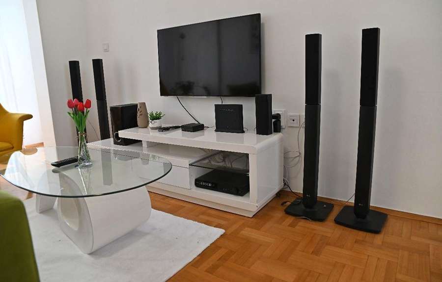 Се изнајмува 2-собен стан во Кисела Вода - 1