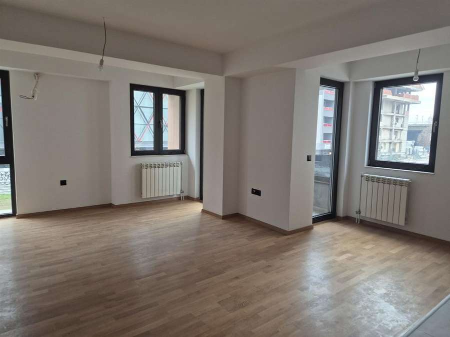 Невселуван празен стан во Центар - 1