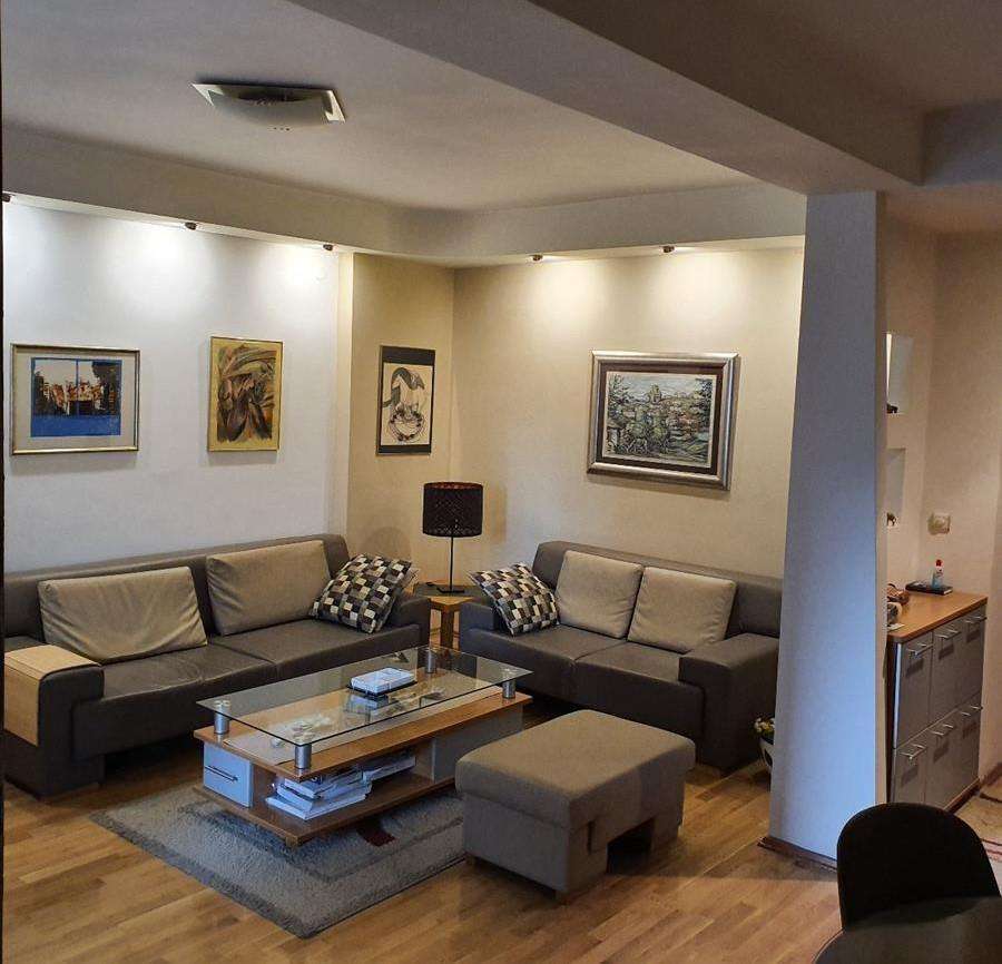 Се продава трособен стан во Аеродром, кај Гет кафе - 1