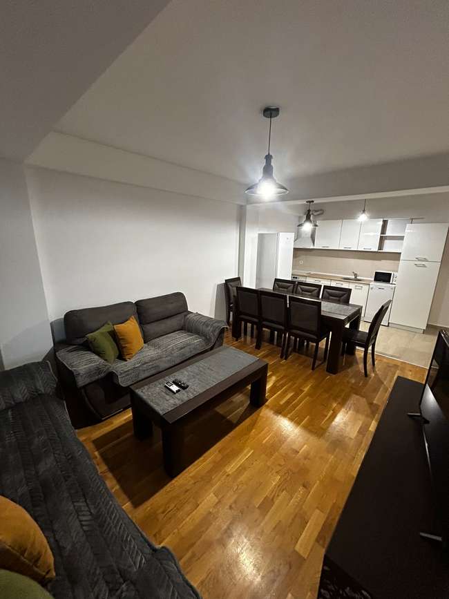 Се изнајмува 2-собен стан во Центар, Маџир Маало - slika 2